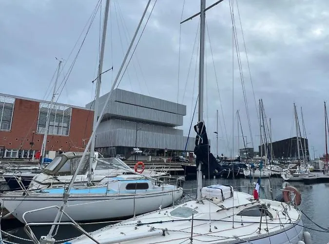 Nuit Insolite Sur Un Bateau Au Havre